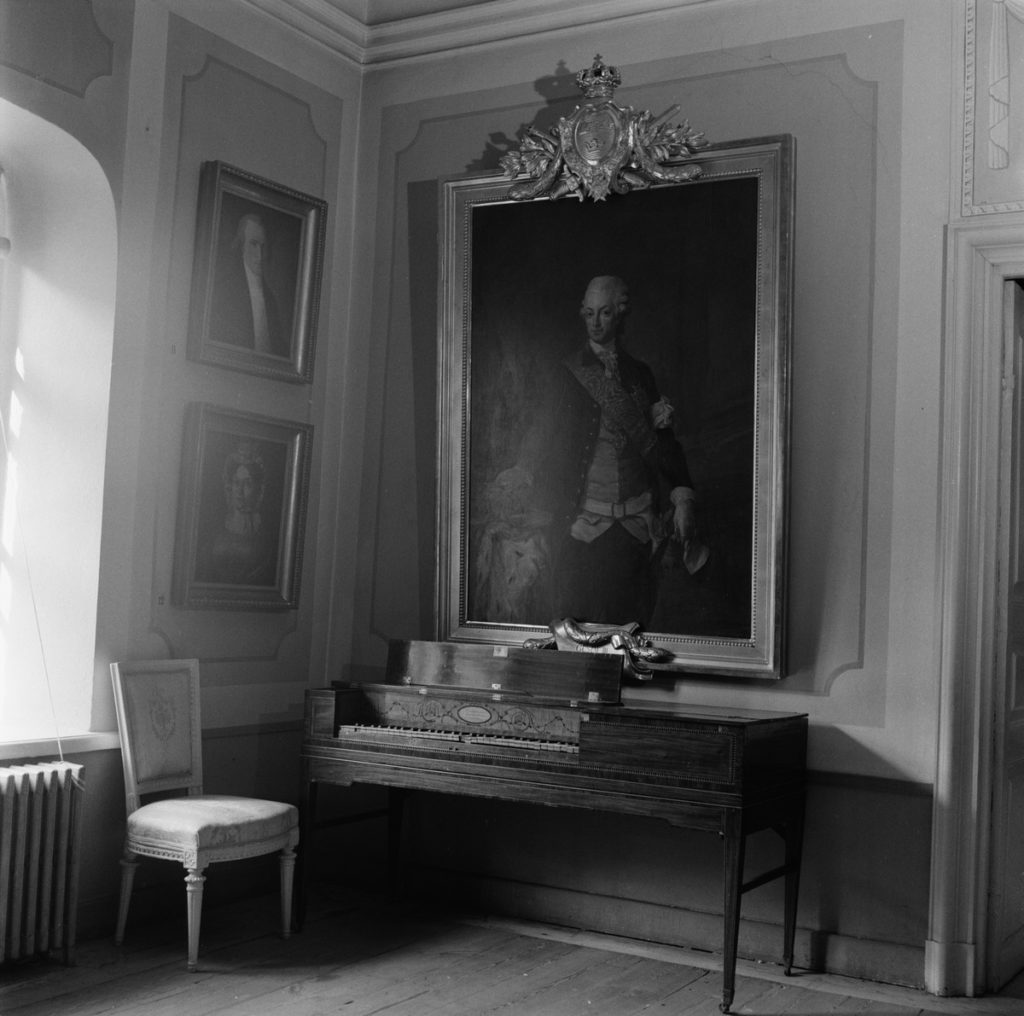 Gustav III:s porträtt i Ehrensvärdmuseet 1955